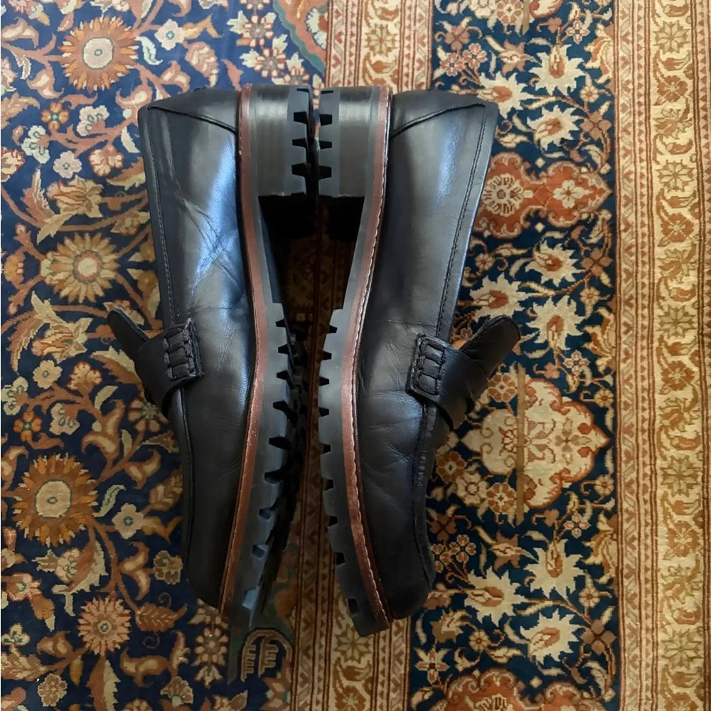 Like new Madewell size 8.5 black leather penny loafers. - Picture 11 of 11